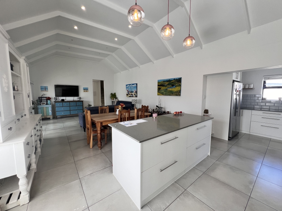 4 Bedroom Property for Sale in Blue Lagoon Western Cape